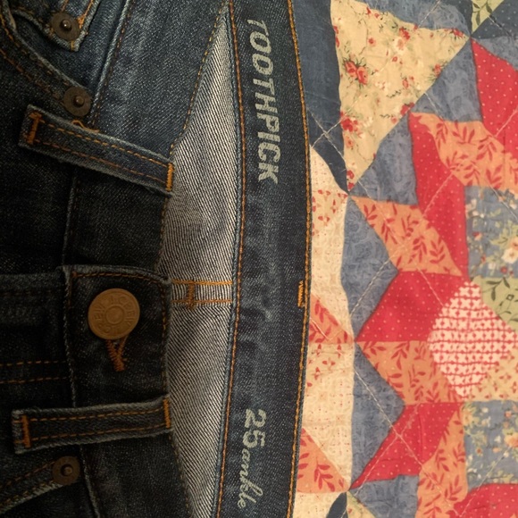 J CREW TOOTHPICK ANKLE JEANS - Picture 3 of 9